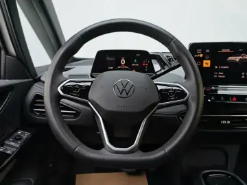 2024 Volkswagen ID.3 с пробегом 39 000 км