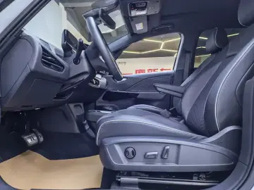 2024 Volkswagen ID.3 с пробегом 39 000 км