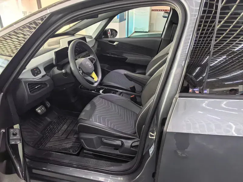 2023 Volkswagen ID.3 с пробегом 79 000 км