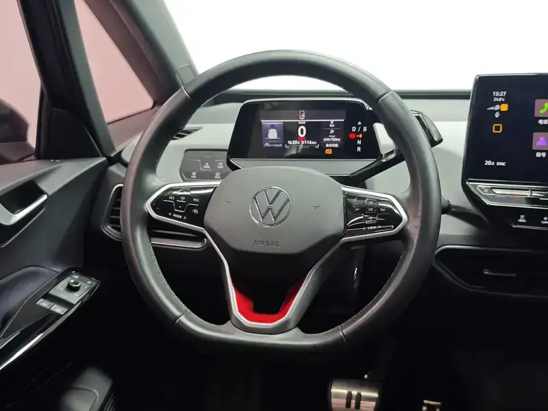 2023 Volkswagen ID.3 с пробегом 58 700 км