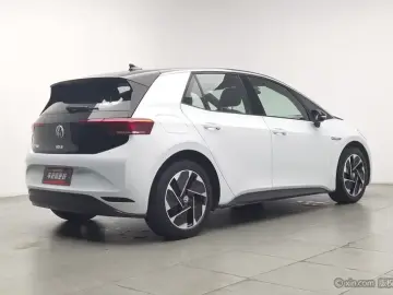 2023 Volkswagen ID.3 с пробегом 53 500 км