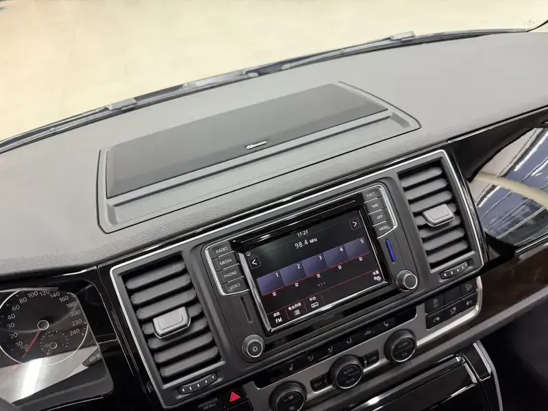 2019 Volkswagen Multivan с пробегом 25 000 км
