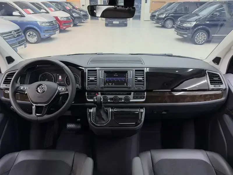 2019 Volkswagen Multivan с пробегом 25 000 км