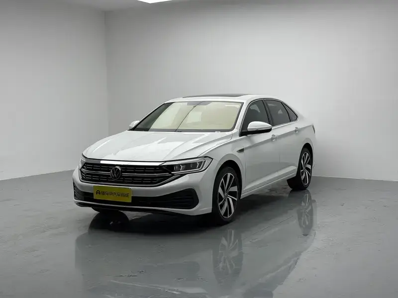 2025 Volkswagen Sagitar с пробегом 8 800 км