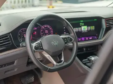 2021 Volkswagen Touareg с пробегом 100 000 км