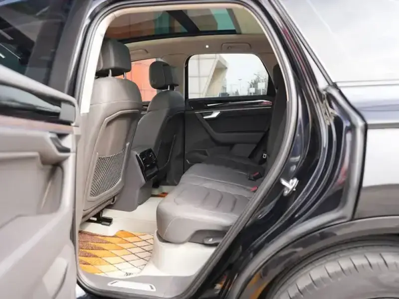 2021 Volkswagen Touareg с пробегом 100 000 км