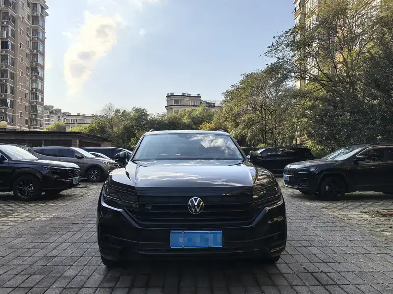 2022 Volkswagen Touareg с пробегом 40 000 км