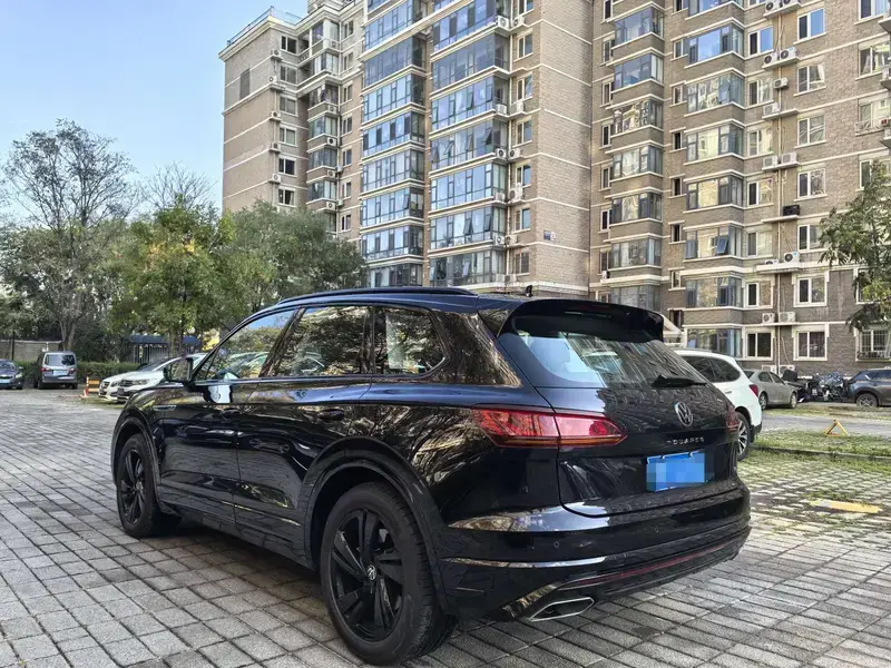2022 Volkswagen Touareg с пробегом 40 000 км