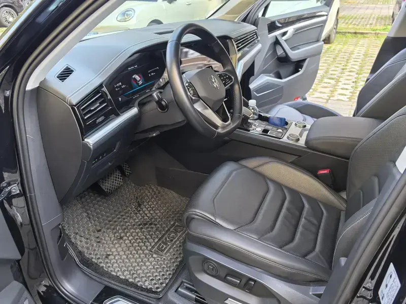 2022 Volkswagen Touareg с пробегом 40 000 км