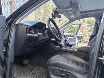 2022 Volkswagen Touareg с пробегом 40 000 км