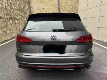 2020 Volkswagen Touareg с пробегом 105 900 км