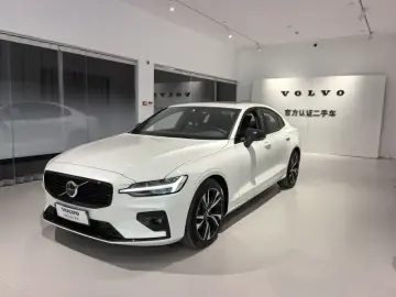 2026 Volvo S60 с пробегом 11 700 км