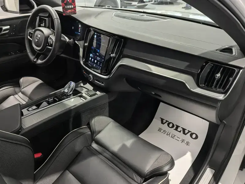 2026 Volvo S60 с пробегом 11 700 км