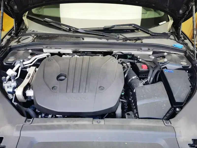 2025 Volvo S90 с пробегом 22 000 км