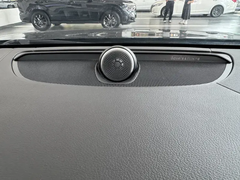 2022 Volvo S90 с пробегом 81 000 км