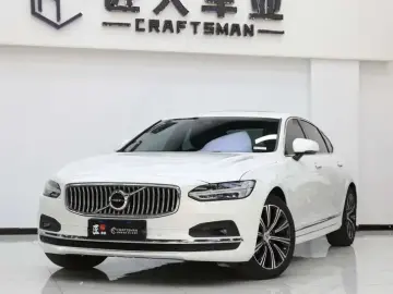 2021 Volvo S90 с пробегом 55 000 км