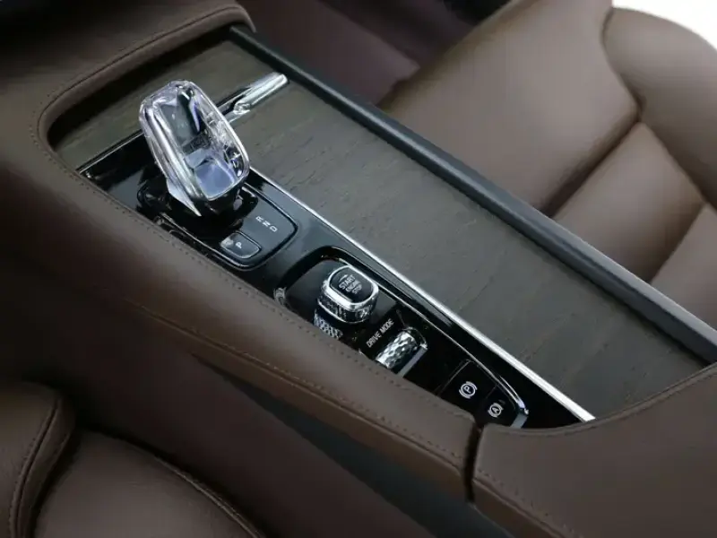 2021 Volvo S90 с пробегом 55 000 км