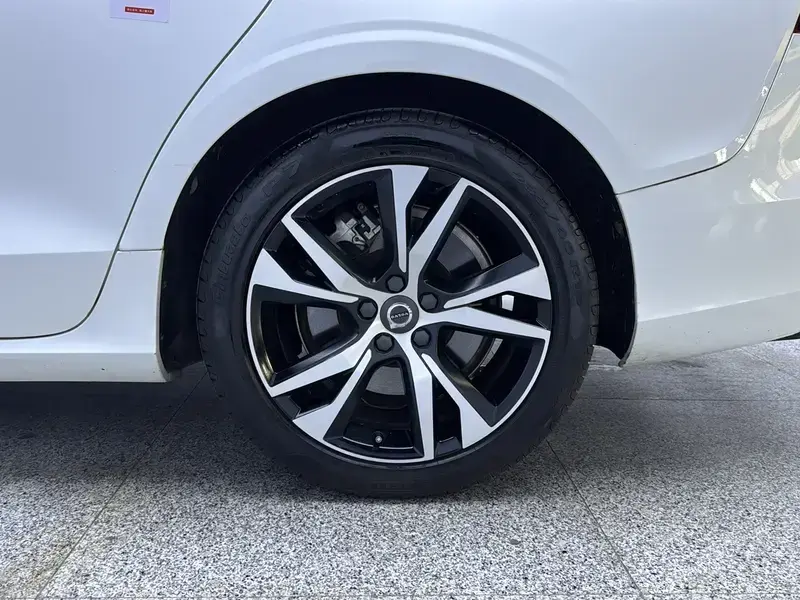 2020 Volvo V60 с пробегом 50 200 км