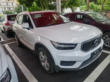 2021 Volvo XC40 с пробегом 66 000 км