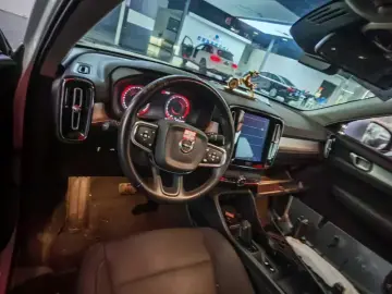 2021 Volvo XC40 с пробегом 66 000 км