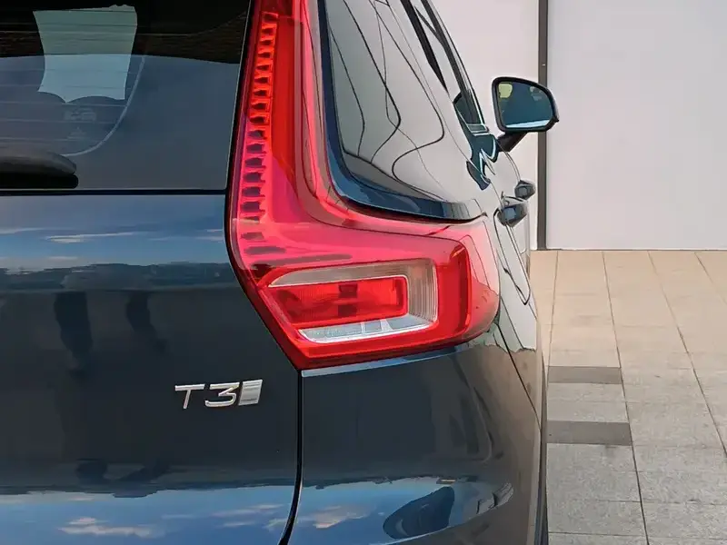 2020 Volvo XC40 с пробегом 69 000 км