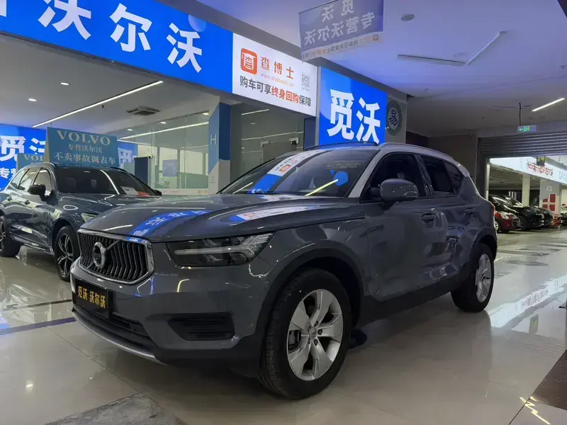 2021 Volvo XC40 с пробегом 6 000 км
