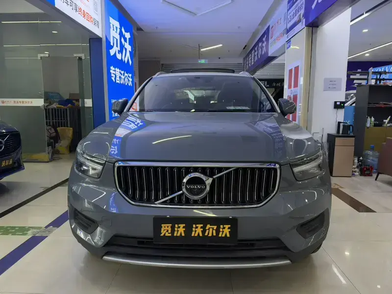 2021 Volvo XC40 с пробегом 6 000 км
