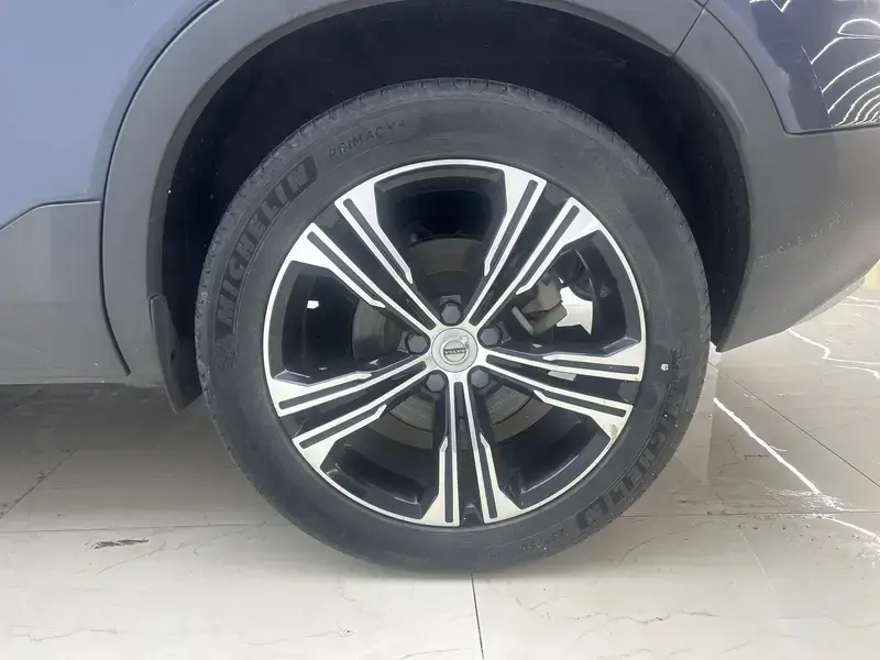 2021 Volvo XC40 с пробегом 95 600 км