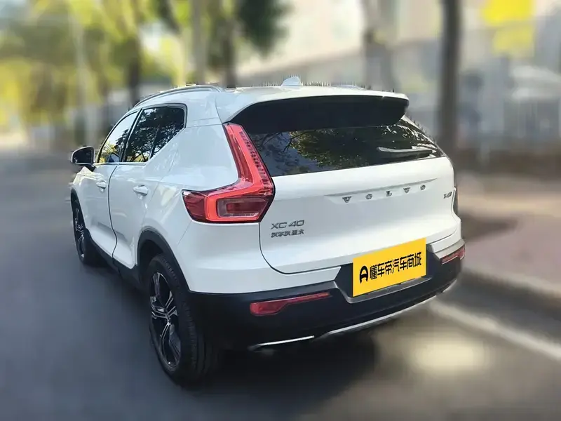 2020 Volvo XC40 с пробегом 53 900 км