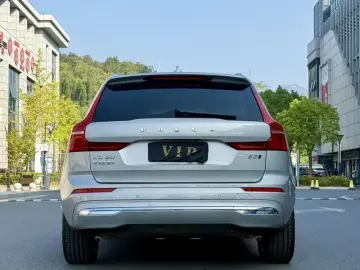 2022 Volvo XC60 с пробегом 34 000 км