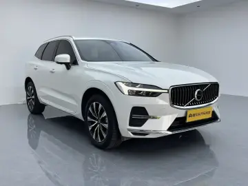 2025 Volvo XC60 с пробегом 38 200 км