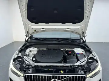 2025 Volvo XC60 с пробегом 38 200 км