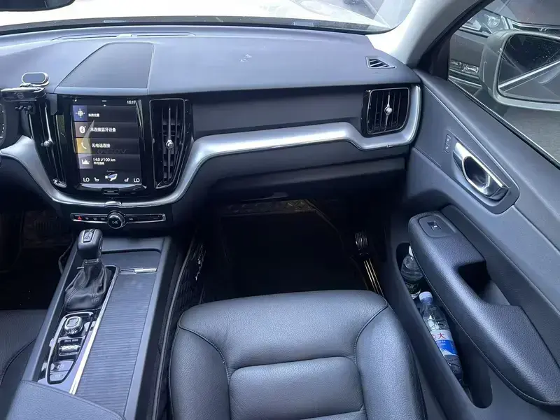 2019 Volvo XC60 с пробегом 62 000 км