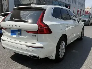 2021 Volvo XC60 с пробегом 125 000 км