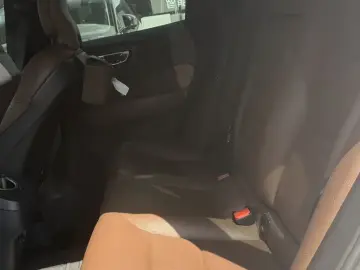 2021 Volvo XC60 с пробегом 125 000 км