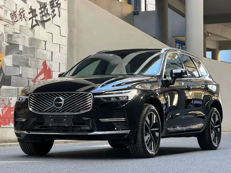 2026 Volvo XC60 с пробегом 2 000 км