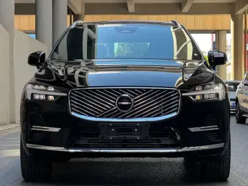 2026 Volvo XC60 с пробегом 2 000 км