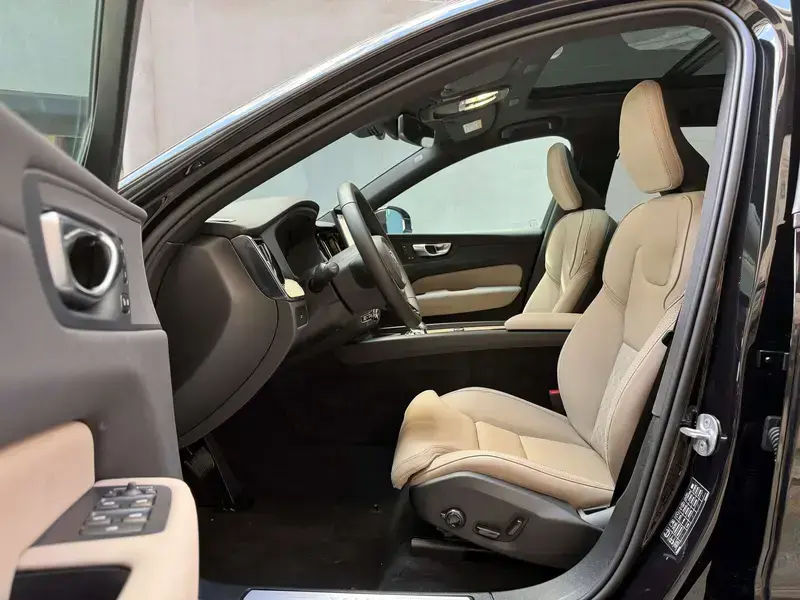 2026 Volvo XC60 с пробегом 2 000 км