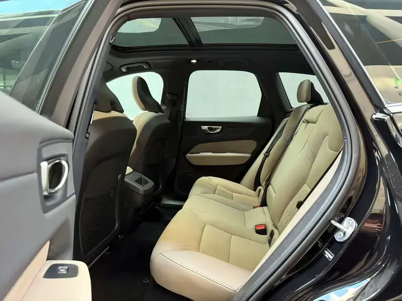 2026 Volvo XC60 с пробегом 2 000 км