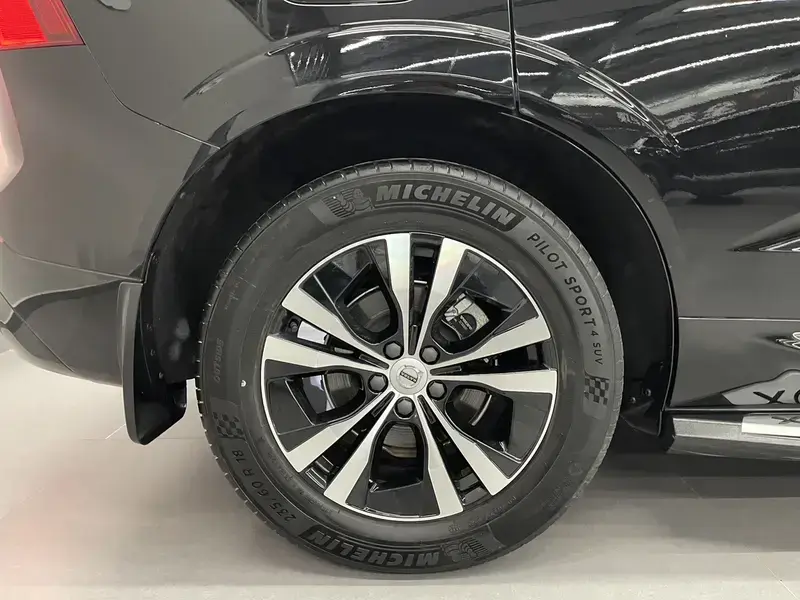 2024 Volvo XC60 с пробегом 72 000 км