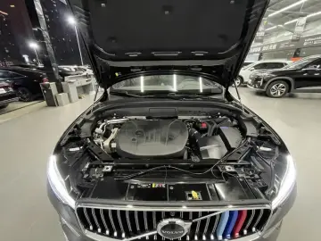 2024 Volvo XC60 с пробегом 72 000 км