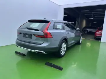 2019 Volvo V90 с пробегом 138 000 км