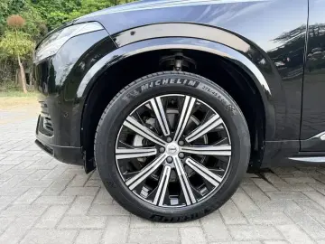 2023 Volvo XC90 с пробегом 19 000 км