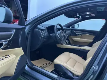2019 Volvo V90 с пробегом 138 000 км