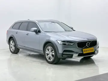2019 Volvo V90 с пробегом 101 600 км