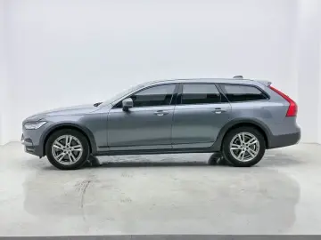 2019 Volvo V90 с пробегом 101 600 км