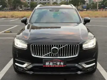 2021 Volvo XC90 с пробегом 85 900 км