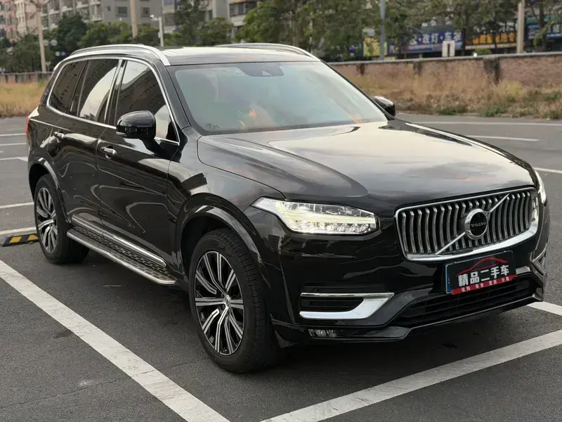 2021 Volvo XC90 с пробегом 85 900 км