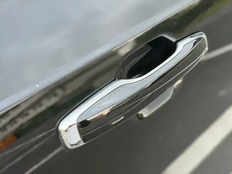 2021 Volvo XC90 с пробегом 85 900 км