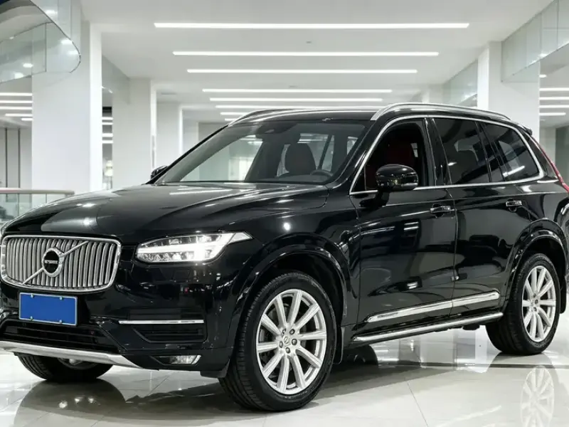 2019 Volvo XC90 с пробегом 122 700 км